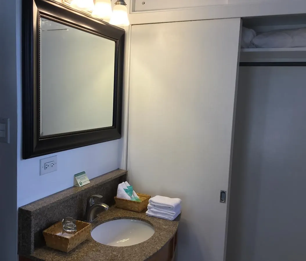 Holiday Surf Hotel Honolulu